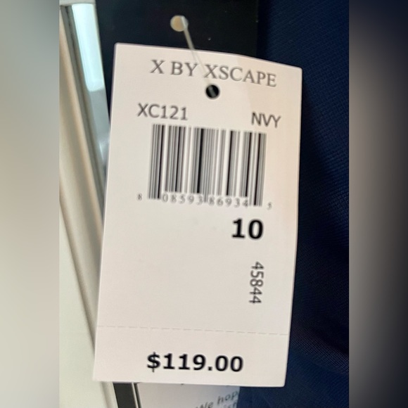 Gorgeous chiffon Navy blue formal gown - Picture 6 of 11